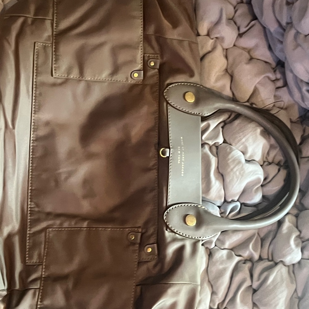 NEVER USED!!! Marc Jacobs Brown Bag with Gold Detail